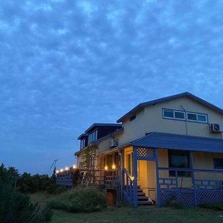 Warang Guesthouse เมืองเชจู ภายนอก รูปภาพ