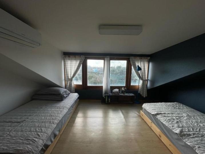 Warang Guesthouse เมืองเชจู ภายนอก รูปภาพ