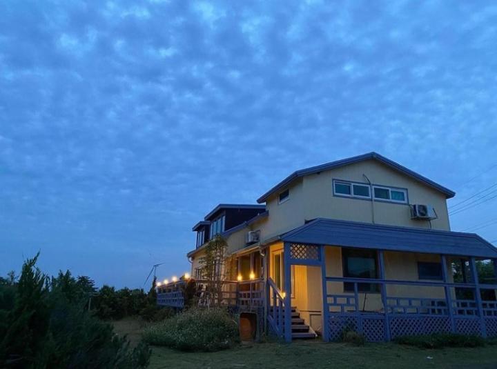 Warang Guesthouse เมืองเชจู ภายนอก รูปภาพ