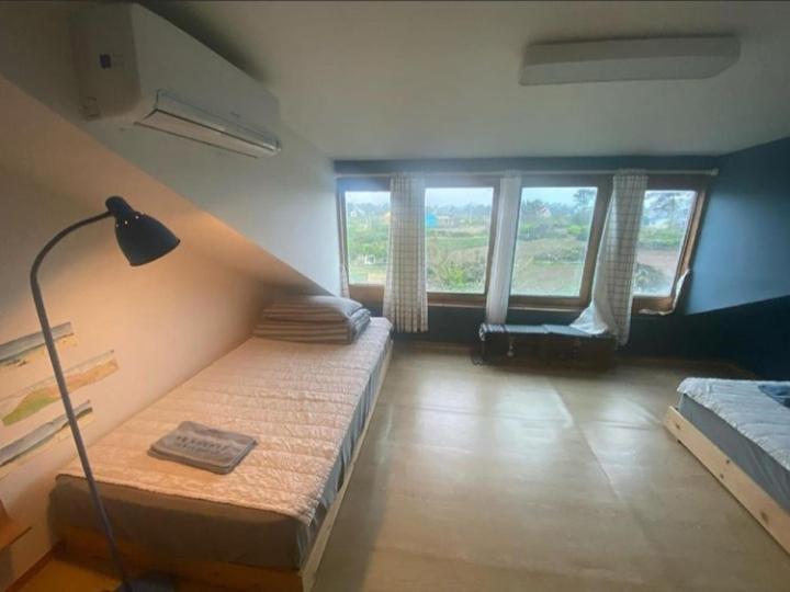 Warang Guesthouse เมืองเชจู ภายนอก รูปภาพ