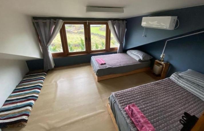 Warang Guesthouse เมืองเชจู ภายนอก รูปภาพ