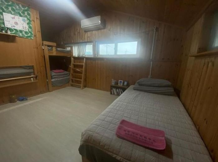 Warang Guesthouse เมืองเชจู ภายนอก รูปภาพ